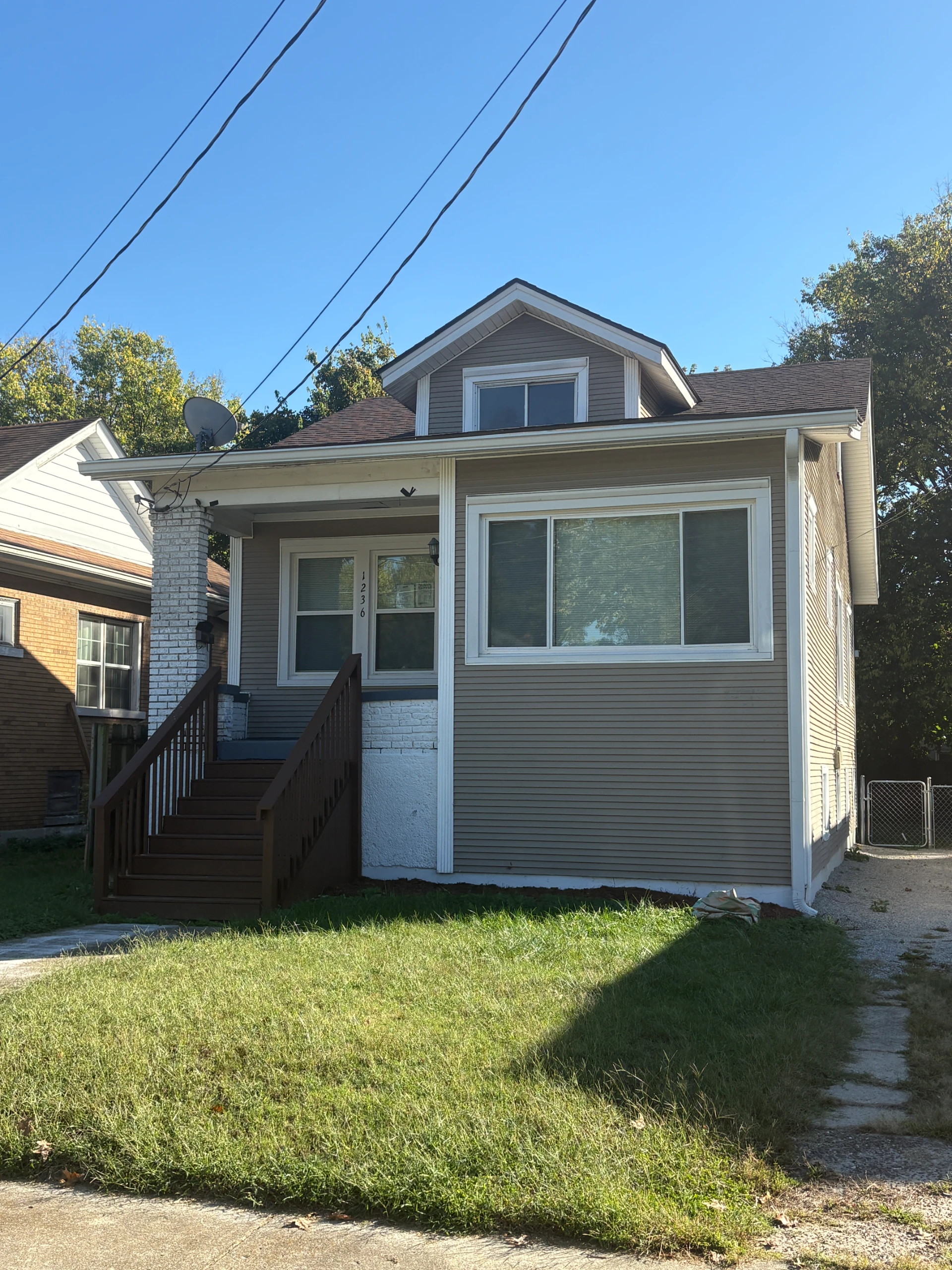 1236 Manitau Avenue